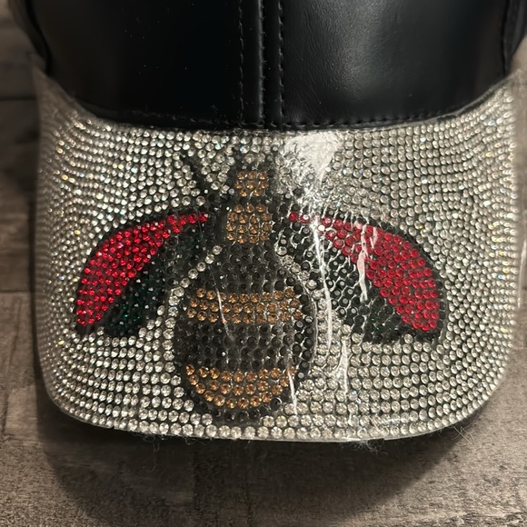 Hat - Picture 2 of 7